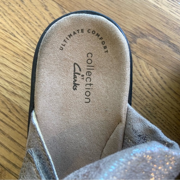 CLARKS collection ultimate comfort sz 8 pewter metallic wrap slide sanda - Picture 5 of 10